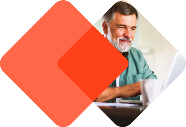 Pessoa trabalhando com laptop